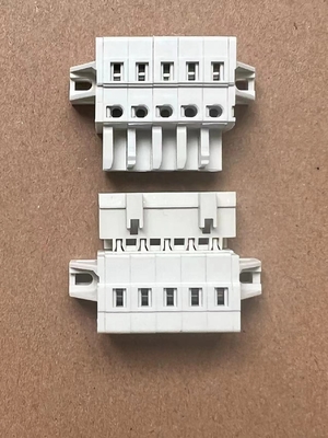 Plastic Led Light Connectors  650 5P 6P 7P so on15A Rated Current 20mm Insert Type Connectors